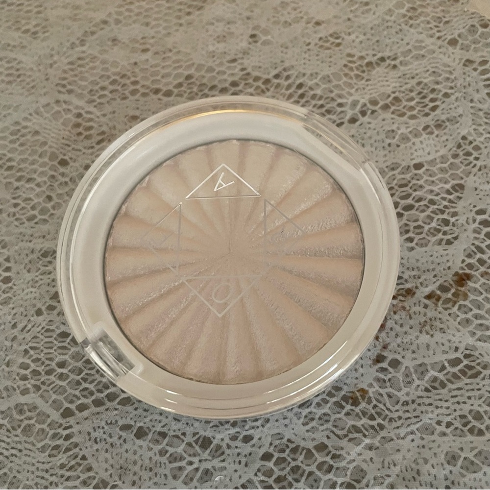 Ofra Cosmetics Highlighter Glazed Donut NWOT